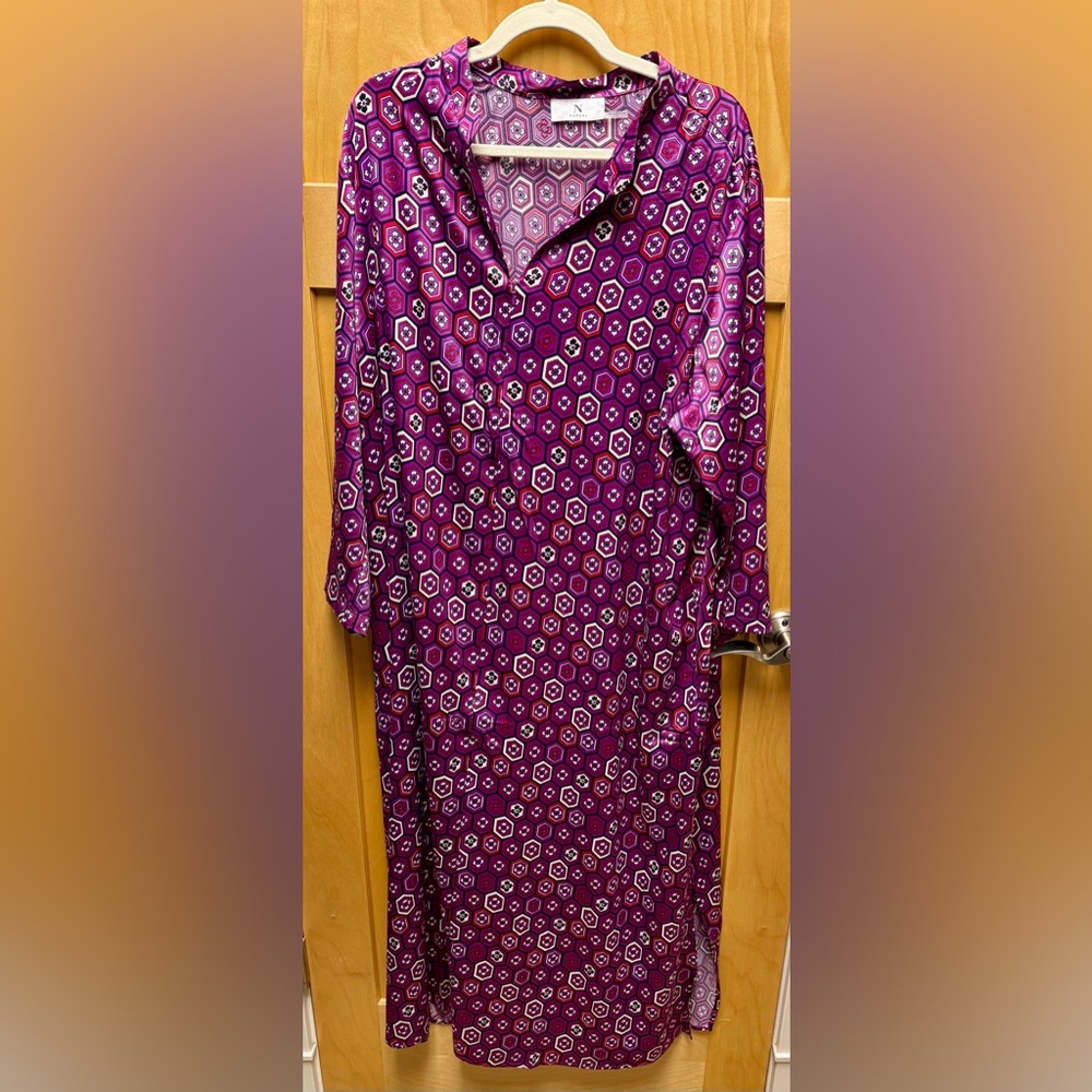 Natori Classic Medallion V Neck Zip Caftan - New Never Worn
